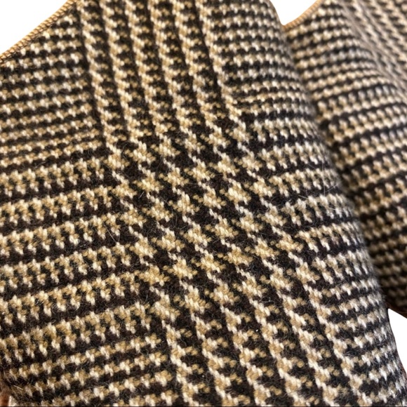 Le Monde Beryl Venetian Loafers in Houndsooth - Picture 3 of 8